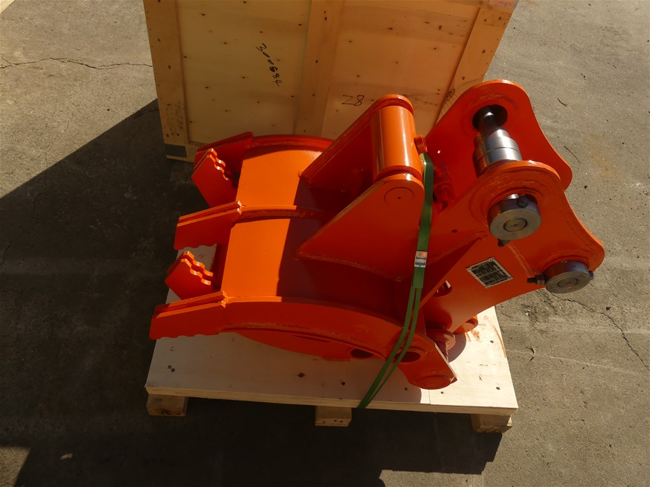 Unreserved Unused Excavator Hammers, Grab and Bucket