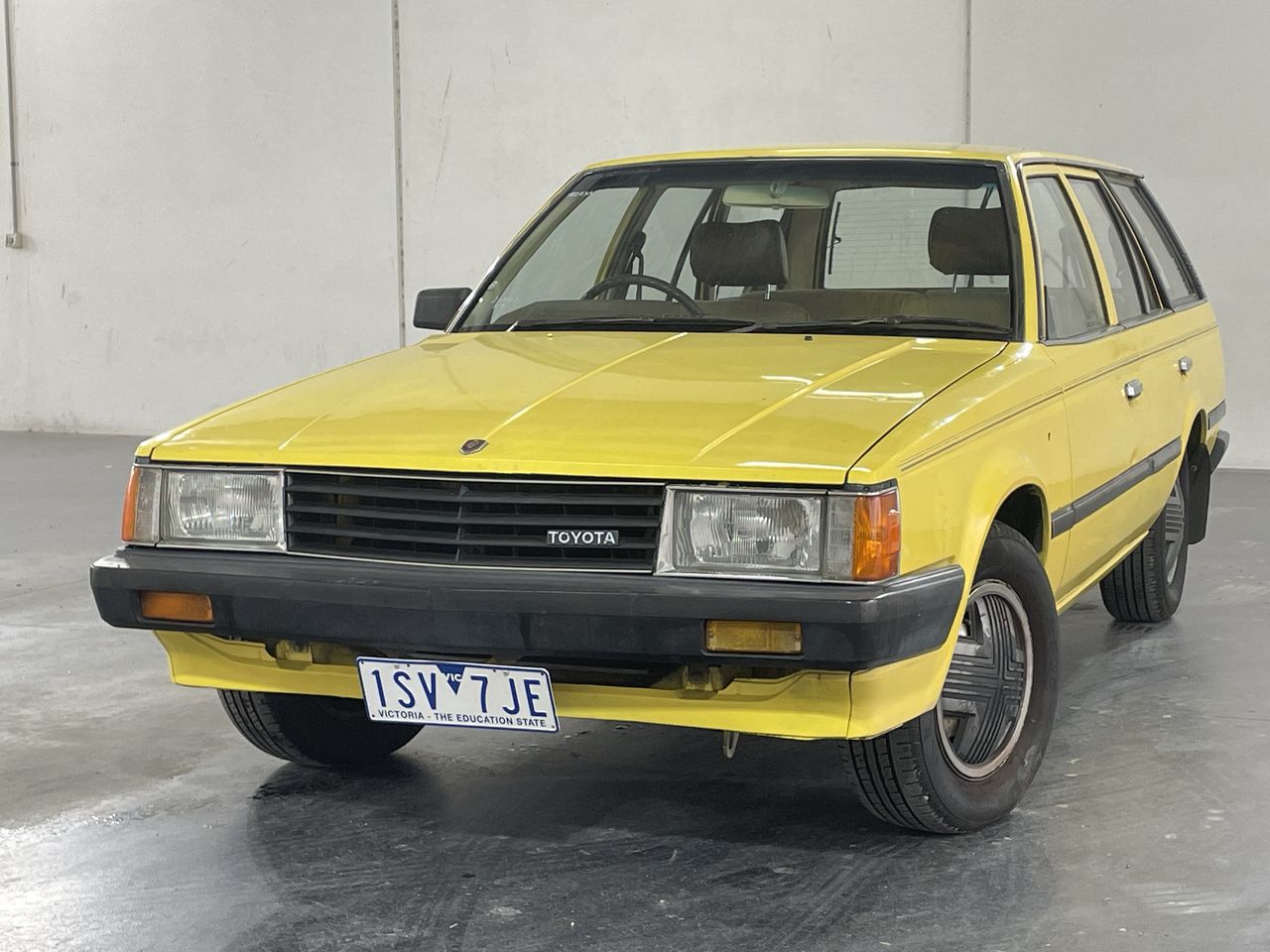 1984 TOYOTA CORONA Manual Wagon