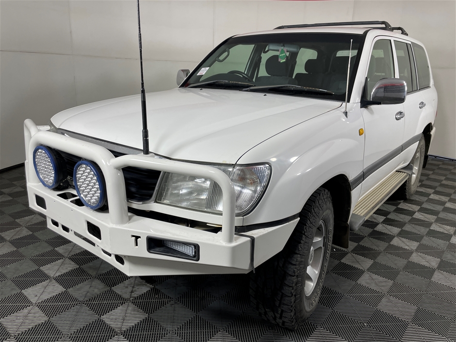 2001 Toyota Landcruiser GXL (4x4) FZJ105R Manual 7 Seats Wagon Auction ...