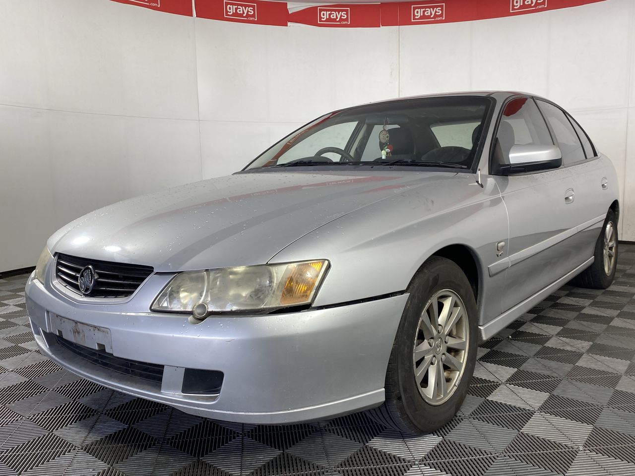 2004 Holden Commodore Acclaim Y Series Automatic Sedan