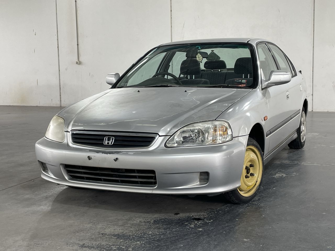 Honda Civic GLi 6th Gen Automatic Sedan