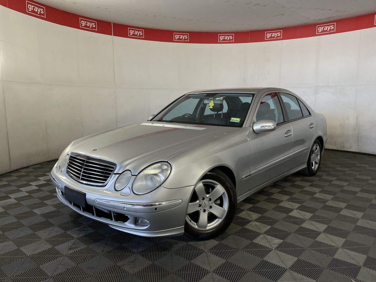 2004 Mercedes Benz E320 Elegance W211 Automatic Sedan Auction (0001 ...