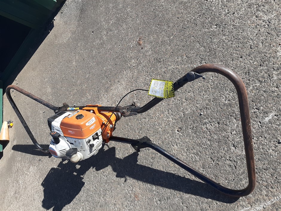 STIHL BT360 Post Hole Digger 2 Man Petrol Auction (00165052636