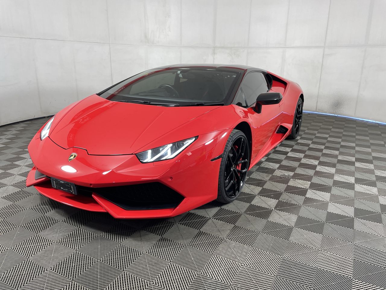 2014 Huracan LP6104 (54,059kms) Auto Coupe Auction (000110600467) Grays Australia