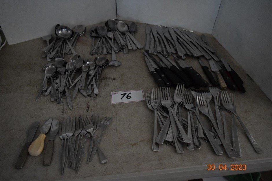 Lot of 160 Pieces Stainless Steel Cutlery Auction (00769041094) Grays Australia