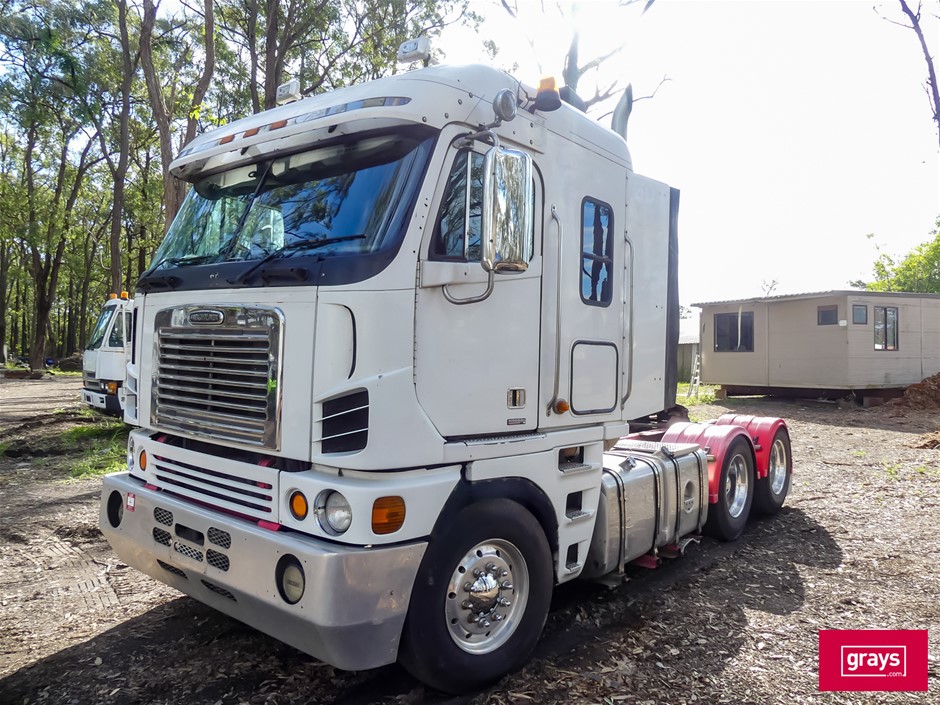 Prime Movers & Trucks