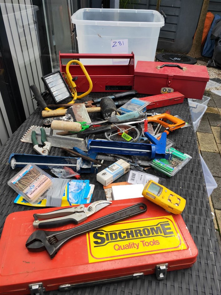 Hand Tools and Tool Boxes Auction (0106-3025650) | Grays Australia