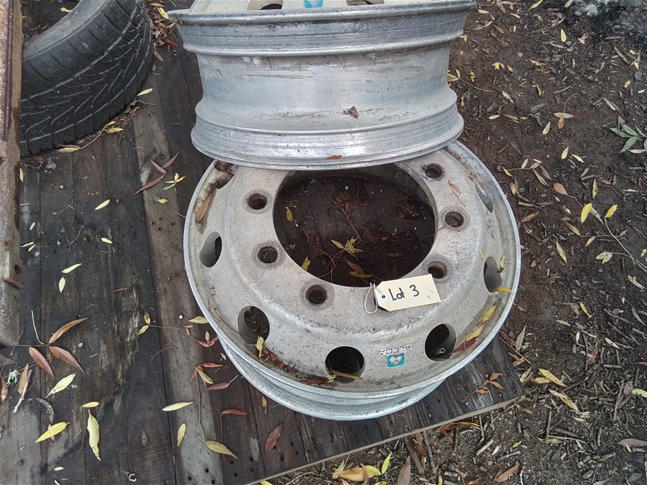 2 x Alcoa Alloy Truck Rims Auction (00555052668) Grays Australia