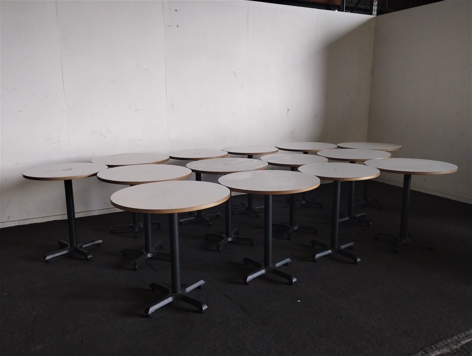 Unreserved Restaurant And Catering Goods