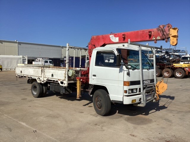 Isuzu Crane Truck & 2x Tradesman Trailers