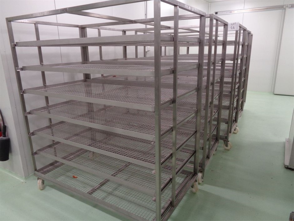 5 x Invicta Baker Cooling Racks, Auction (0024-5052782) | Grays Australia