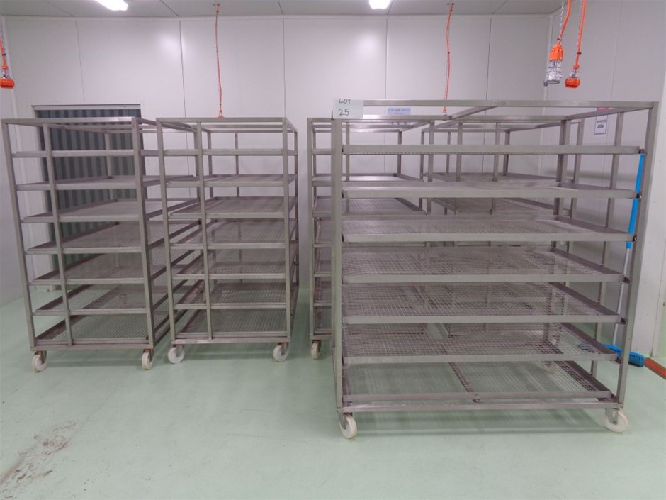 5 x Invicta Baker Cooling Racks, Auction (0025-5052782) | Grays Australia