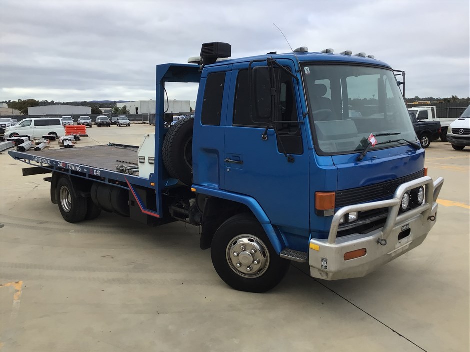 <p>Isuzu A 4x2 Tilt Tray Truck</p>