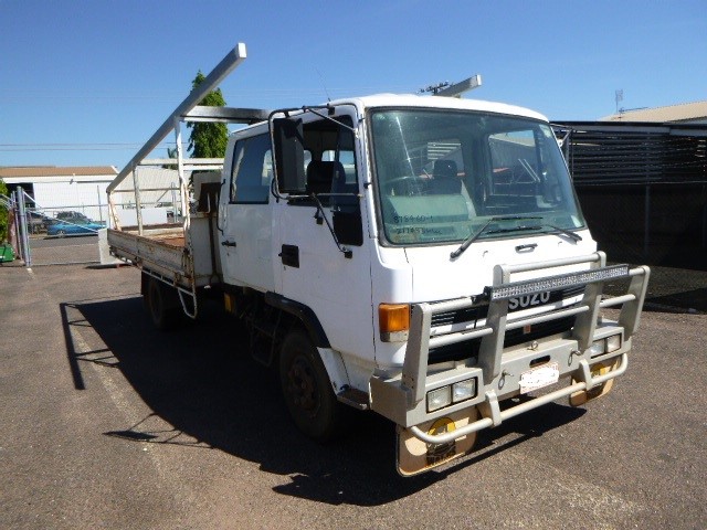 1994 Isuzu FSR500 4 x 2 Tray Body Truck