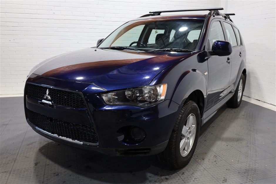 2010 Mitsubishi Outlander LS 2WD ZH Manual Wagon