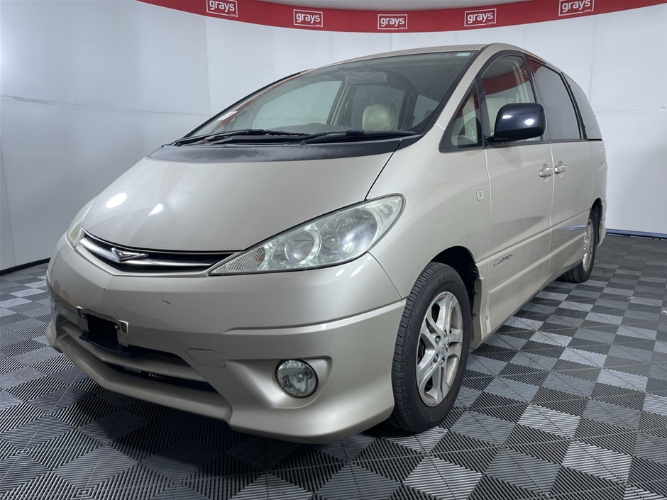 2004 Toyota Estima