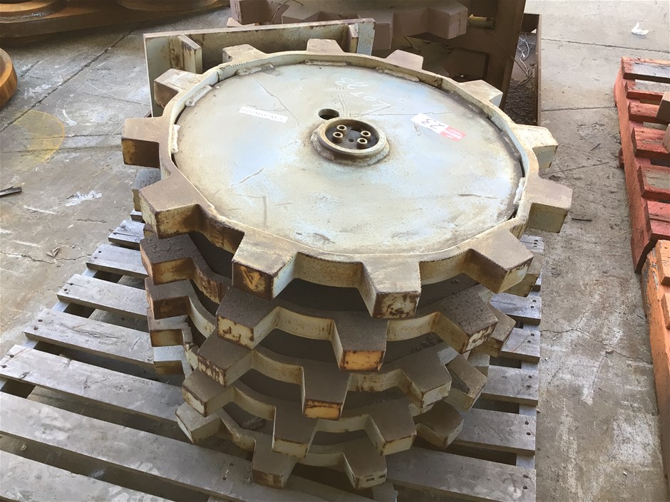 Compactor 5 Wheel Assembly Auction (0023-7045127) | Grays Australia