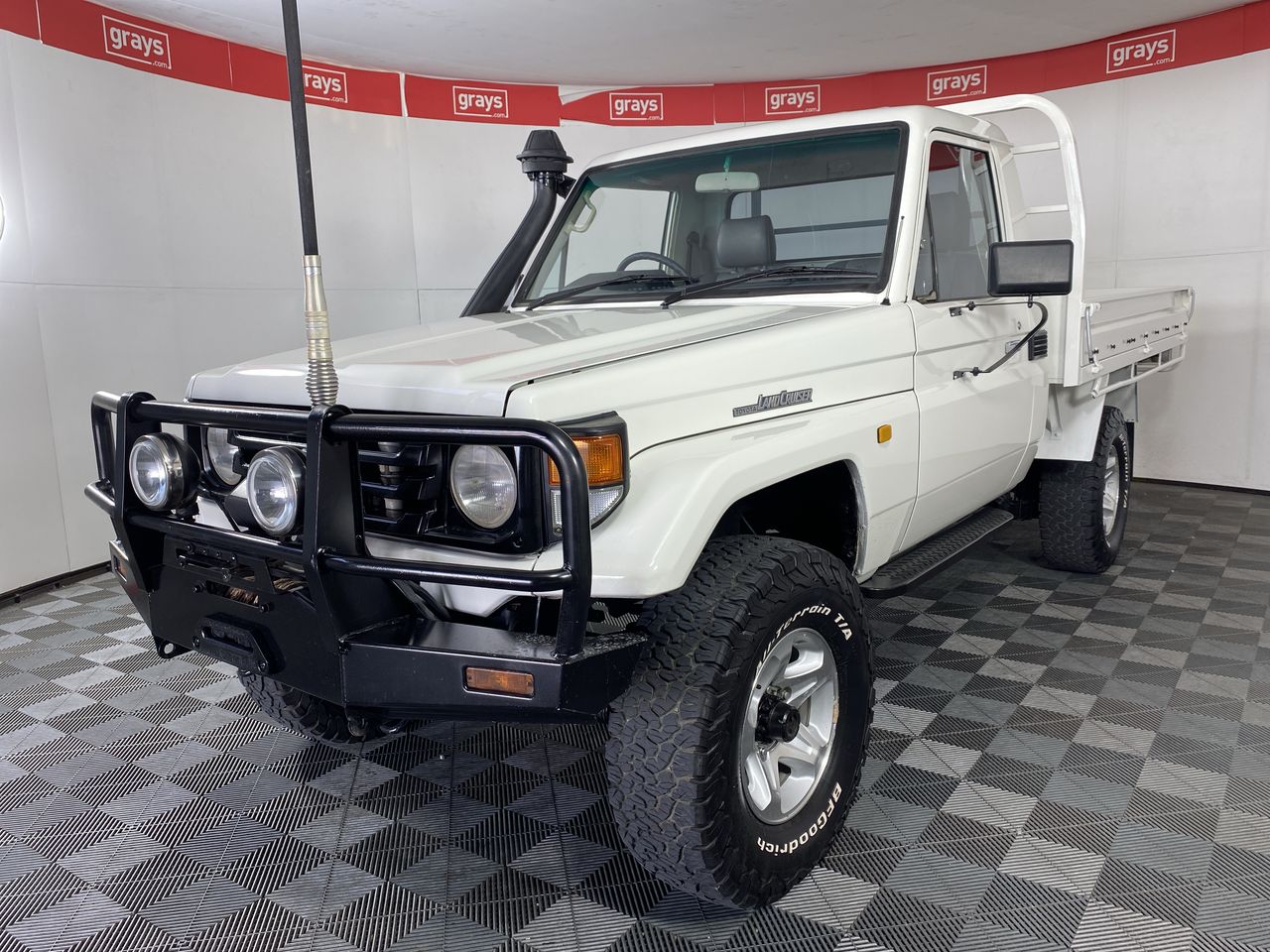 2004 Toyota Landcruiser (4x4) HZJ79R Manual Cab Chassis Auction (0001 ...