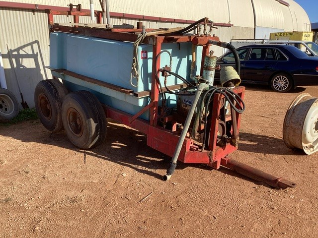 Tag Along Water Tank Auction (0063-3025756) | Grays Australia