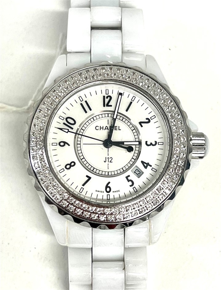 Chanel J12 Diamond mid size watch, Model H0967 Auction (0005
