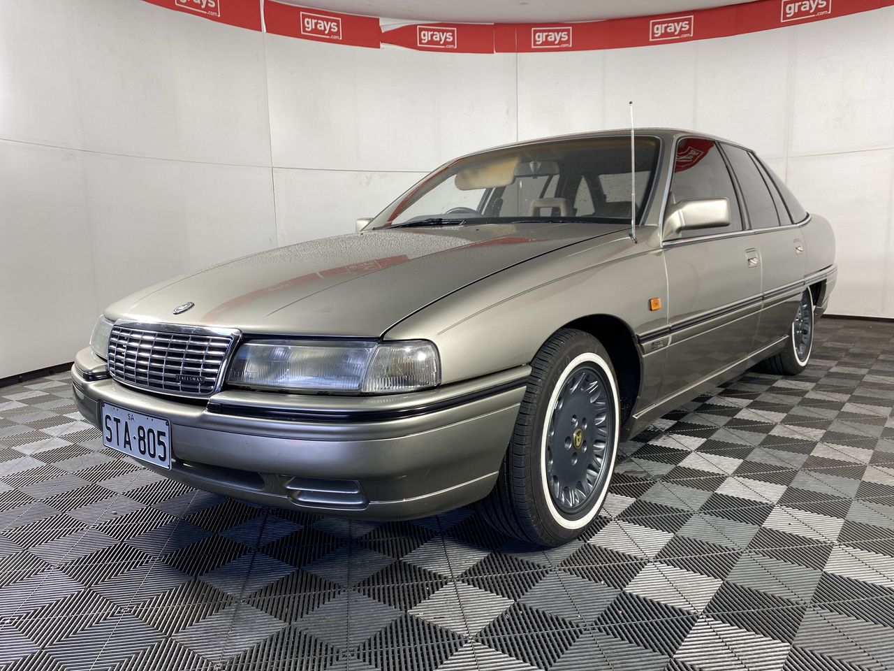 1992 Holden Statesman VQ II Automatic Sedan