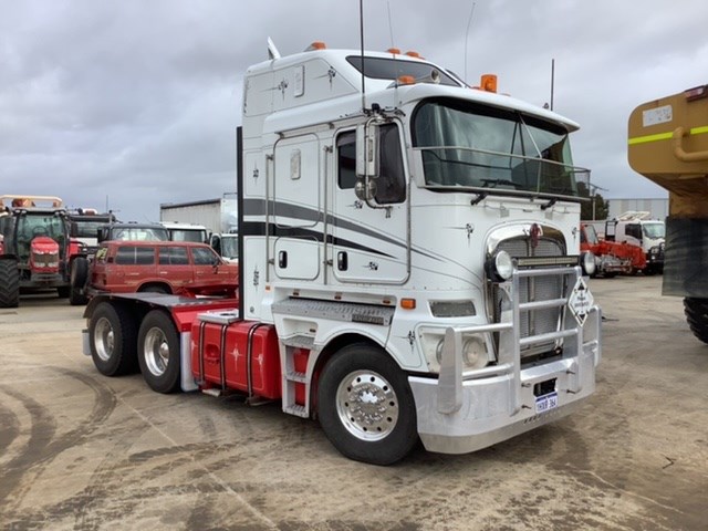 Kenworth K200, 2x Grain Tippers & Triaxle Dolly