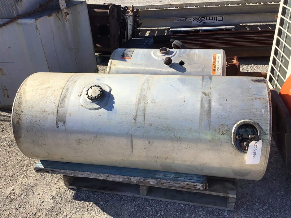 2 x Assorted Used Truck Fuel Tanks Auction (00875053094) Grays Australia