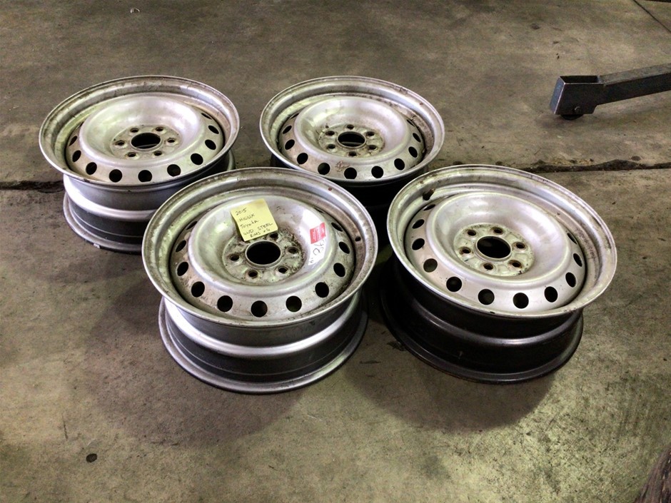 4x 2015 Hilux Toyota 4WD Steel Rims Auction (0098-7045475) | Grays ...
