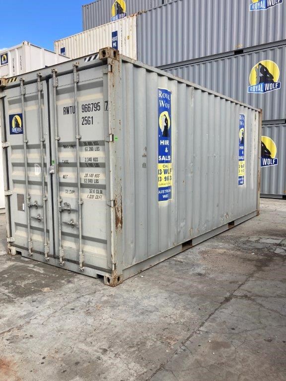 20' Shipping Containers