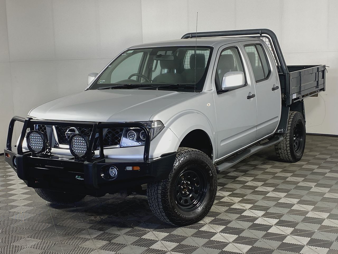 2015 Nissan Navara 4X4 RX D40 Turbo Diesel Manual Dual Cab