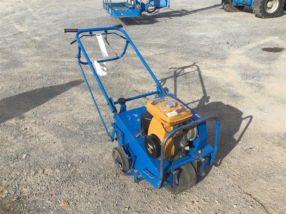 Petrol Lawn Corer Auction (00375053210) Grays Australia