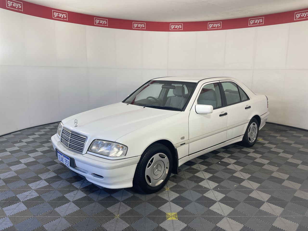1998 Mercedes Benz C200 Classic W202 Automatic Sedan
