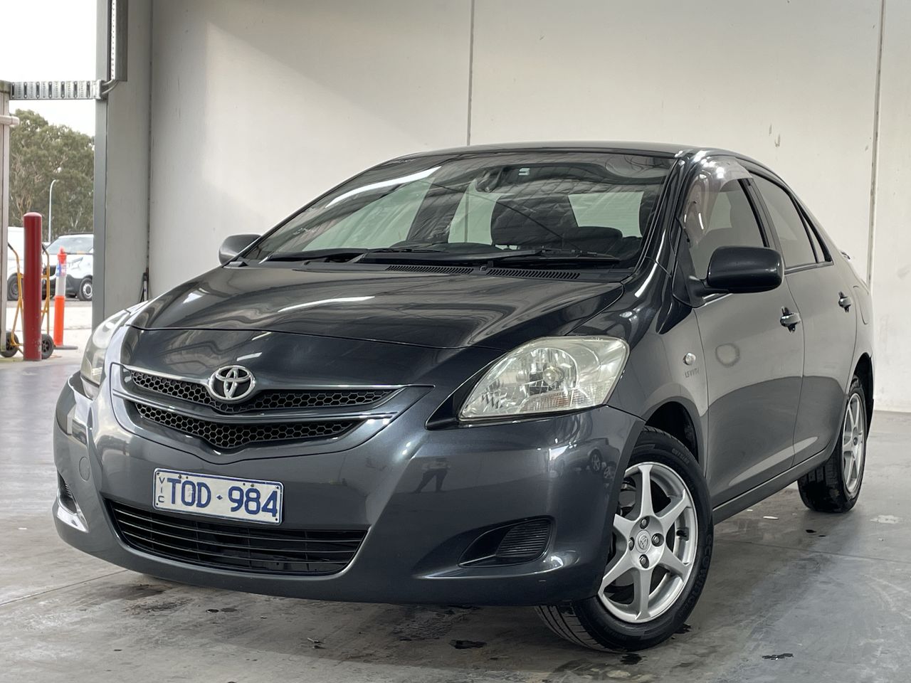 Toyota Yaris YRS NCP93R Automatic Sedan