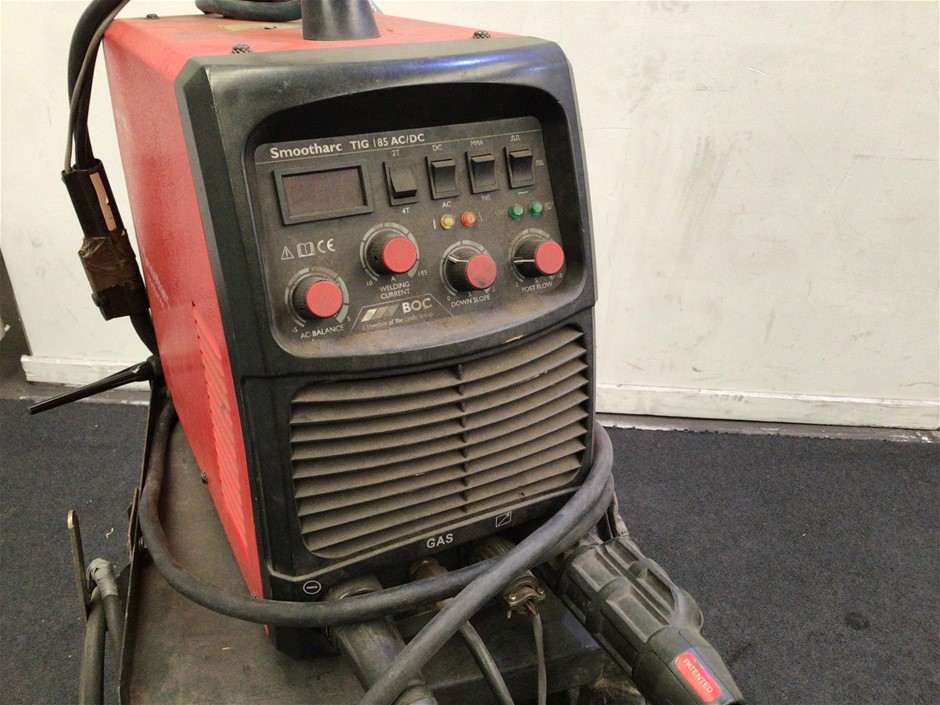 BOC Smooth Arc Tig 185 AC/DC Welder on Trolley Auction (0015-7046014 ...