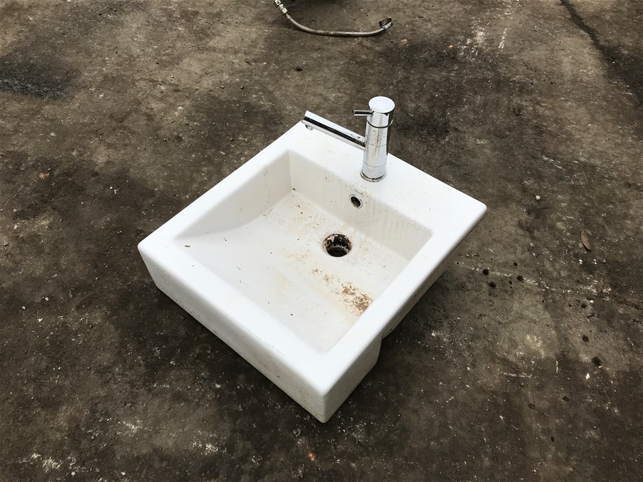 1x Caroma Ceramic Hand Basin & Mixer Auction (00683025975) Grays