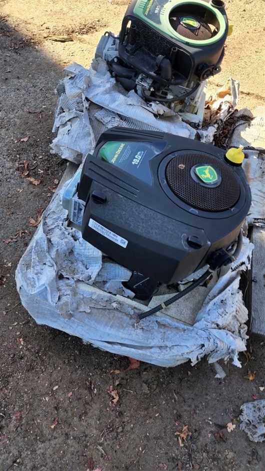 John deere 19 best sale hp briggs stratton engine