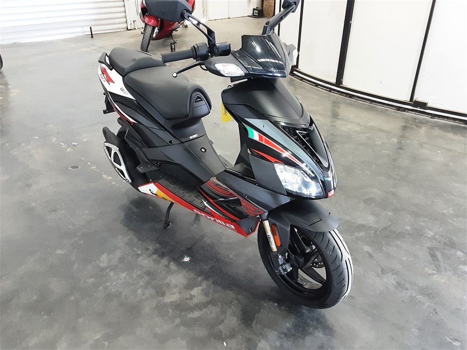 2014  SR50 Aprilia Motorcycle