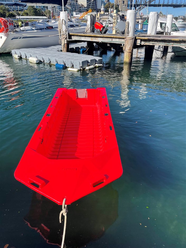 Unreserved - HUNTER GS300 POLYETHYLENE 3M DINGHY 