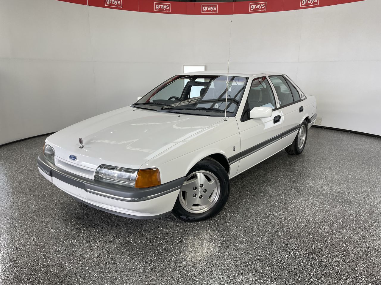 1991 EA Ford Fairmont Ghia Automatic Sedan (88,036km) 