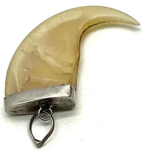 Sterling Silver Tigers Claw Pendant Auction (0028-2554279)