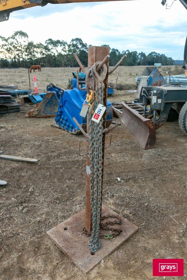 Chain Storage Stand Auction (0234-5053641) | Grays Australia