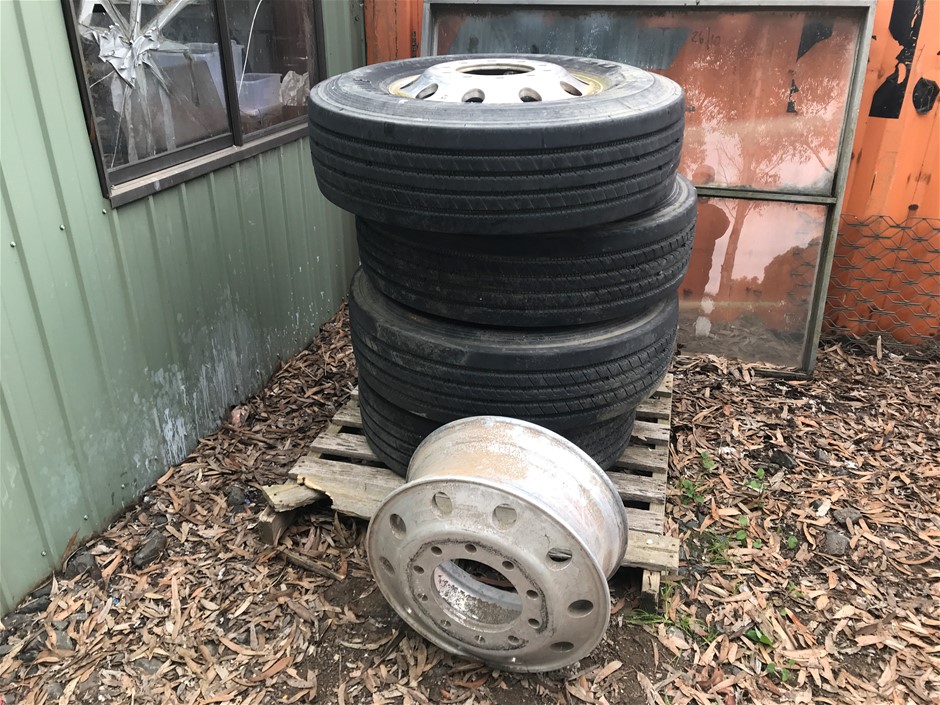 Unreserved Transport & Trucks Accessories