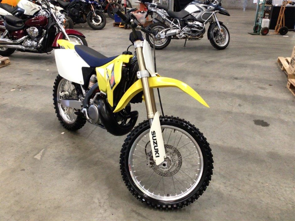 2008 SUZUKI RM 250 Motocross Bike 