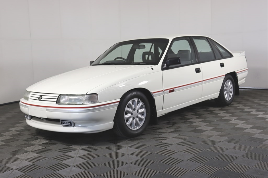 1990 Holden VN Commodore SS (Power Pack) V8 Automatic Sedan