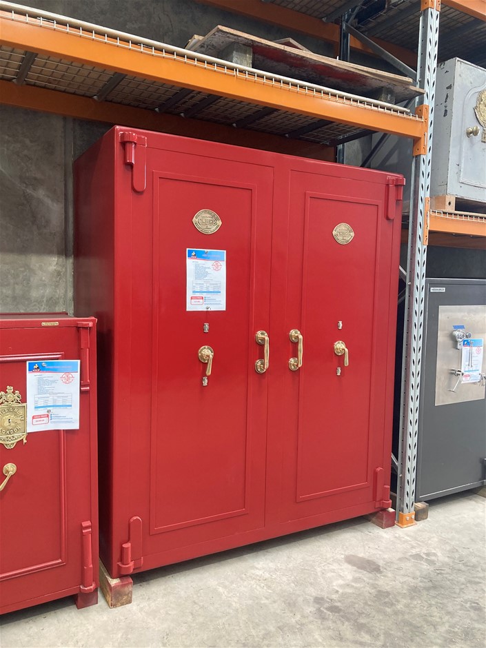 Antique Chubb Safe Extremely Rare Auction (00013026812) Grays