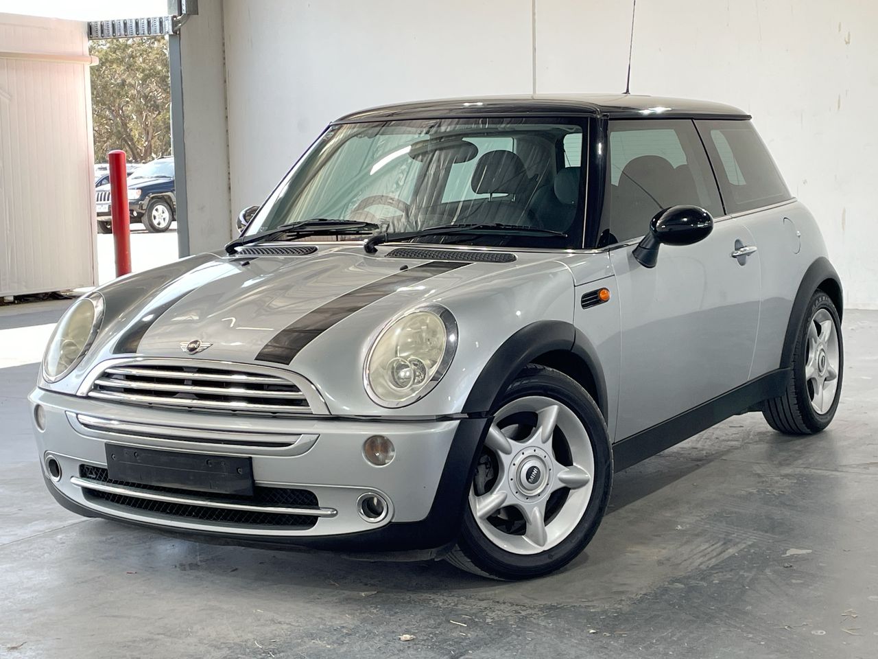 2006 Mini Cooper Manual Hatchback Auction (000121011057) Grays Australia