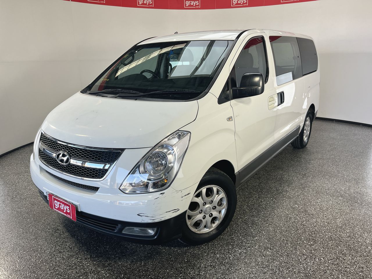 2010 Hyundai iMAX TQ Turbo Diesel Automatic People Mover