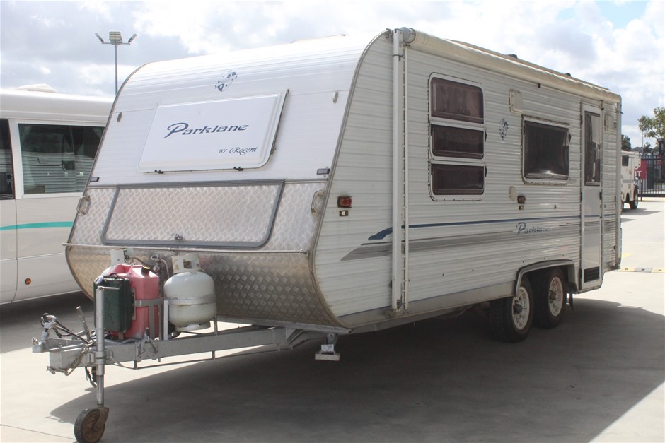 1999 REGENT PARKLANE CARAVAN