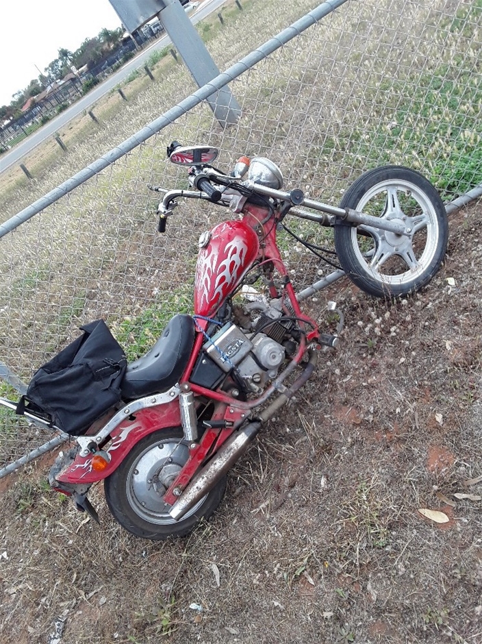 Custom manual motorbike Auction (00019046148) Grays Australia