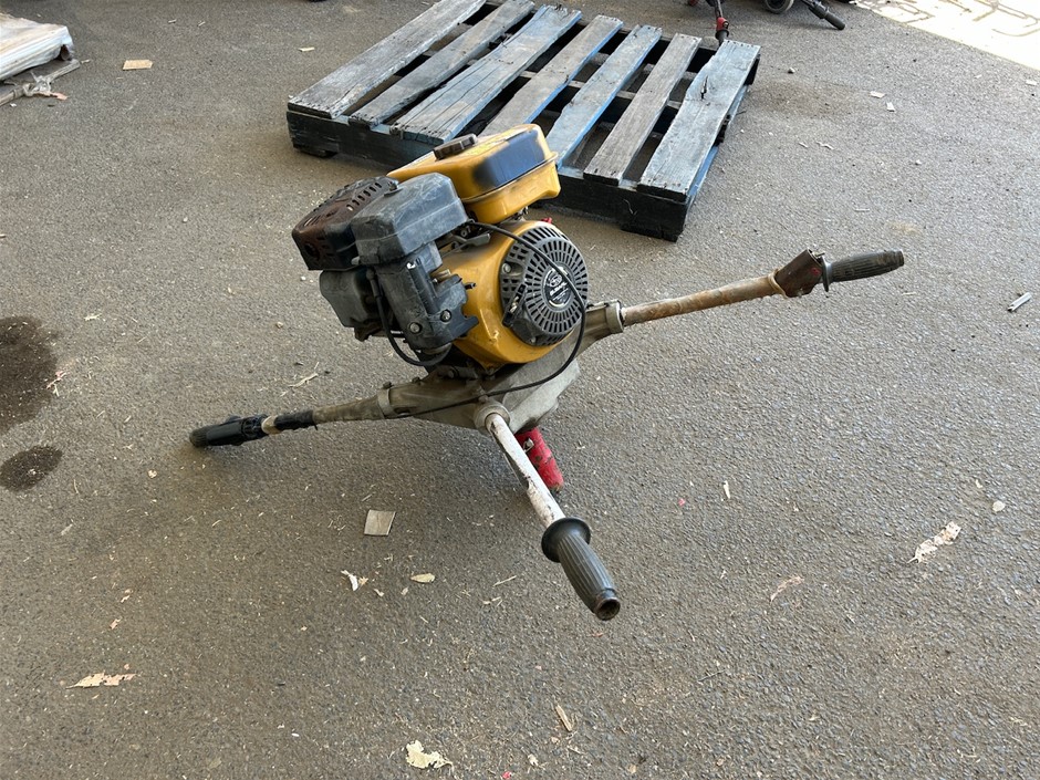 Crommelins 2 Man Post Hole Digger Auction (00333027602) Grays Australia